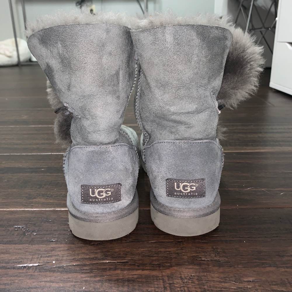 Gray ugg boots